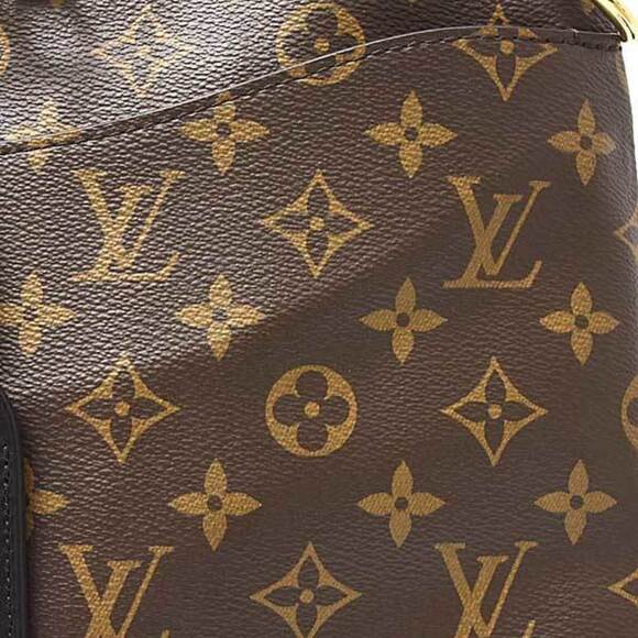 LOUIS VUITTON Brown Monogram Shoulder Bag - Picture 5 of 10